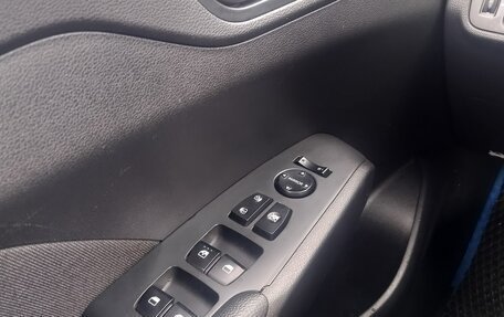 Hyundai Solaris II рестайлинг, 2019 год, 1 300 000 рублей, 13 фотография