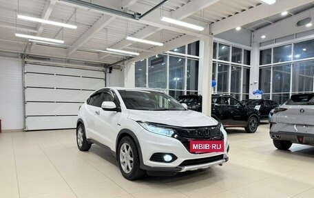Honda Vezel, 2018 год, 1 999 000 рублей, 8 фотография