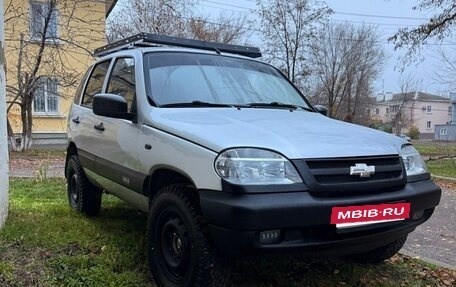 Chevrolet Niva I рестайлинг, 2006 год, 470 000 рублей, 2 фотография