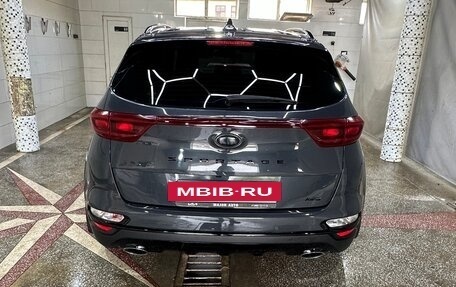 KIA Sportage IV рестайлинг, 2021 год, 2 180 000 рублей, 4 фотография