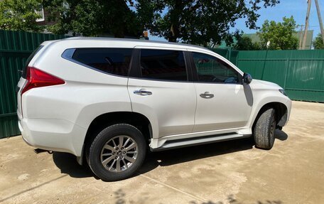 Mitsubishi Pajero Sport III рестайлинг, 2019 год, 2 900 000 рублей, 3 фотография