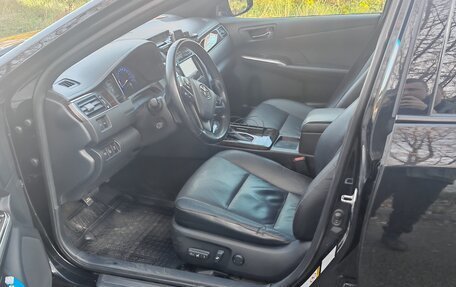 Toyota Camry, 2017 год, 2 300 000 рублей, 8 фотография