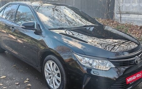 Toyota Camry, 2017 год, 2 300 000 рублей, 3 фотография