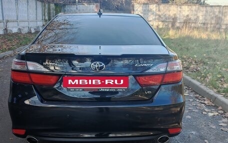 Toyota Camry, 2017 год, 2 300 000 рублей, 6 фотография