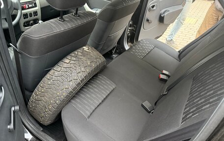 Renault Logan I, 2011 год, 850 000 рублей, 8 фотография