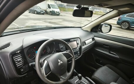 Mitsubishi Outlander III рестайлинг 3, 2012 год, 1 150 000 рублей, 10 фотография