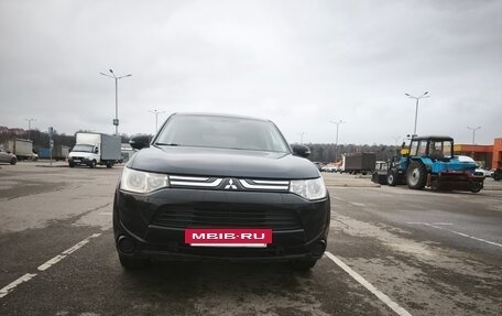 Mitsubishi Outlander III рестайлинг 3, 2012 год, 1 150 000 рублей, 3 фотография
