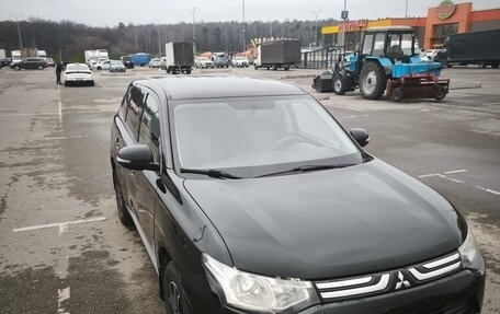 Mitsubishi Outlander III рестайлинг 3, 2012 год, 1 150 000 рублей, 2 фотография