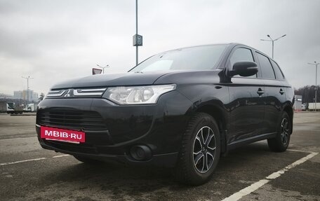 Mitsubishi Outlander III рестайлинг 3, 2012 год, 1 150 000 рублей, 8 фотография