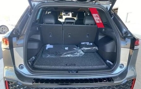 Volkswagen Tiguan, 2025 год, 5 370 000 рублей, 31 фотография