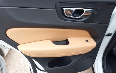 Volvo XC60 II, 2020 год, 3 499 900 рублей, 10 фотография