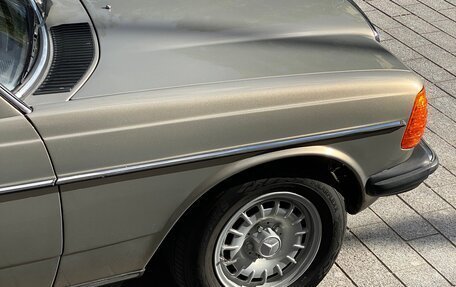 Mercedes-Benz W123, 1981 год, 650 000 рублей, 3 фотография