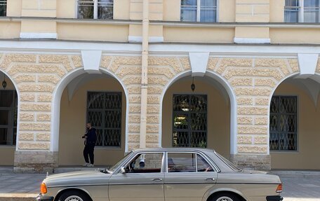 Mercedes-Benz W123, 1981 год, 650 000 рублей, 2 фотография