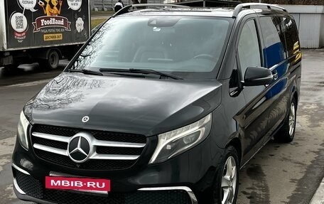 Mercedes-Benz V-Класс, 2020 год, 4 250 000 рублей, 6 фотография