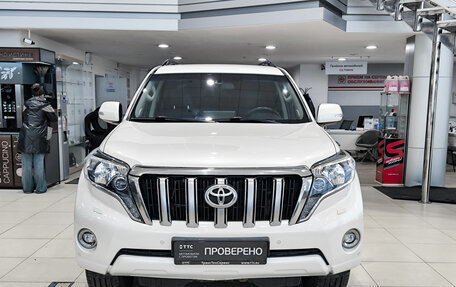 Toyota Land Cruiser Prado 150 рестайлинг 2, 2016 год, 3 680 000 рублей, 2 фотография