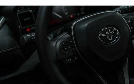 Toyota RAV4, 2025 год, 4 770 000 рублей, 26 фотография