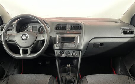 Volkswagen Polo VI (EU Market), 2016 год, 931 000 рублей, 12 фотография