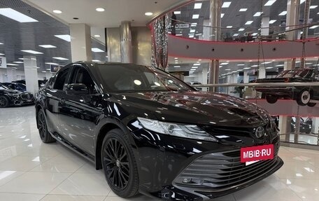 Toyota Camry, 2020 год, 3 390 000 рублей, 2 фотография