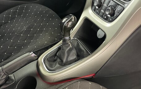 Opel Astra J, 2010 год, 541 000 рублей, 17 фотография