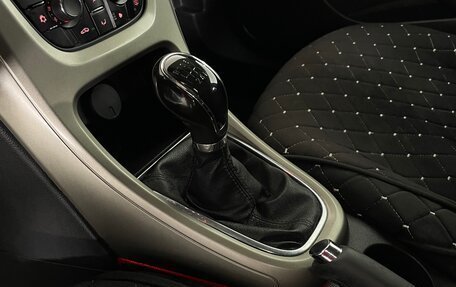 Opel Astra J, 2010 год, 541 000 рублей, 16 фотография