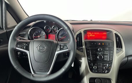 Opel Astra J, 2010 год, 541 000 рублей, 12 фотография