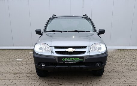 Chevrolet Niva I рестайлинг, 2013 год, 600 000 рублей, 2 фотография