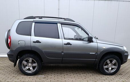 Chevrolet Niva I рестайлинг, 2013 год, 600 000 рублей, 4 фотография