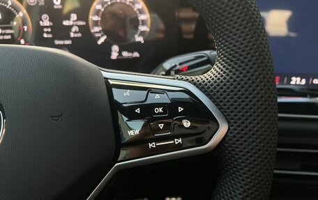 Volkswagen Tiguan, 2025 год, 4 800 000 рублей, 28 фотография