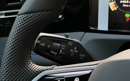 Volkswagen Tiguan, 2025 год, 4 800 000 рублей, 26 фотография