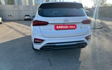 Hyundai Santa Fe IV, 2019 год, 3 750 000 рублей, 4 фотография