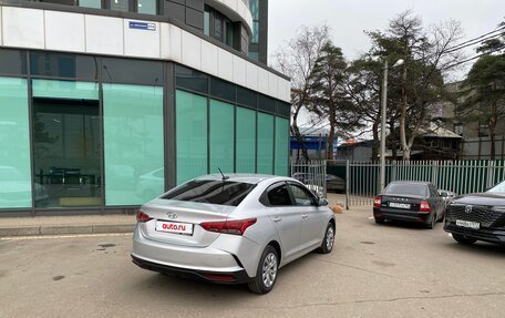 Hyundai Solaris II рестайлинг, 2021 год, 1 300 000 рублей, 3 фотография