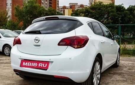 Opel Astra J, 2011 год, 561 500 рублей, 4 фотография