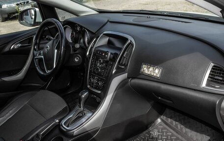 Opel Astra J, 2011 год, 561 500 рублей, 16 фотография