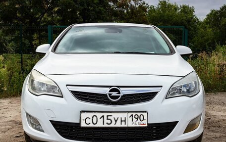 Opel Astra J, 2011 год, 561 500 рублей, 2 фотография