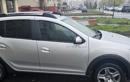 Renault Sandero II рестайлинг, 2020 год, 1 390 000 рублей, 4 фотография