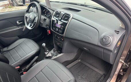 Renault Logan II, 2019 год, 925 000 рублей, 18 фотография