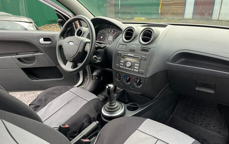 Ford Fiesta, 2007 год, 360 000 рублей, 14 фотография