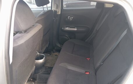 Nissan Juke II, 2011 год, 900 000 рублей, 5 фотография