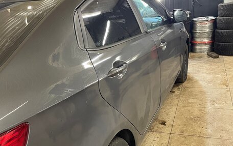 KIA Rio III рестайлинг, 2011 год, 750 000 рублей, 4 фотография