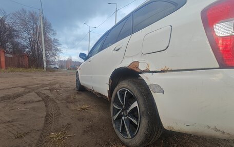 Mazda Familia, 1998 год, 170 000 рублей, 2 фотография