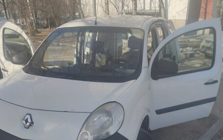 Renault Kangoo II рестайлинг, 2013 год, 750 000 рублей, 2 фотография