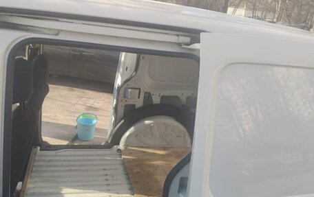 Renault Kangoo II рестайлинг, 2013 год, 750 000 рублей, 5 фотография