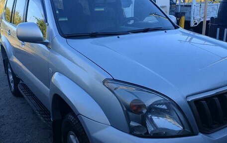 Toyota Land Cruiser Prado 120 рестайлинг, 2007 год, 2 250 000 рублей, 1 фотография