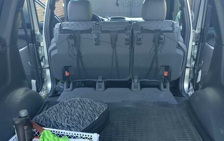 Toyota Land Cruiser Prado 120 рестайлинг, 2007 год, 2 250 000 рублей, 8 фотография