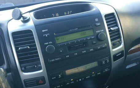 Toyota Land Cruiser Prado 120 рестайлинг, 2007 год, 2 250 000 рублей, 10 фотография