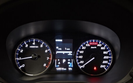 Mitsubishi Outlander III рестайлинг 3, 2016 год, 1 850 000 рублей, 13 фотография