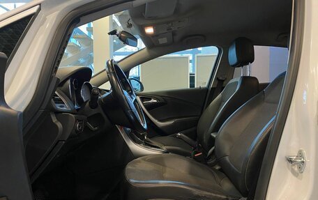 Opel Astra J, 2013 год, 615 000 рублей, 16 фотография