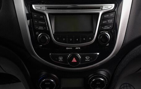 Hyundai Solaris II рестайлинг, 2013 год, 999 000 рублей, 14 фотография