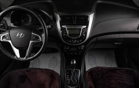 Hyundai Solaris II рестайлинг, 2013 год, 999 000 рублей, 8 фотография