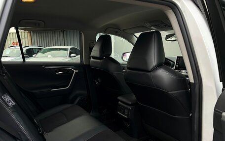 Toyota RAV4, 2022 год, 4 344 200 рублей, 8 фотография